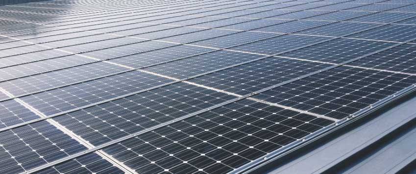 Ejemplo de cálculo del número de paneles fotovoltaicos necesarios para una vivienda en Valencia