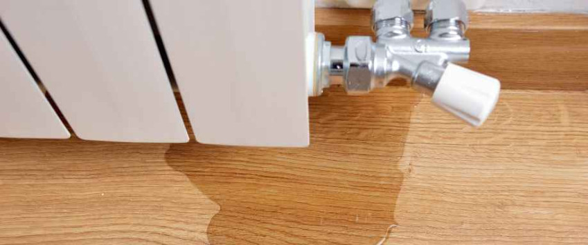 Mi radiador pierde agua por la rosca ¿Cómo lo soluciono?