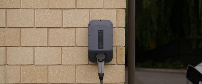 ¿Hay deducción del IRPF por instalar un cargador de coche eléctrico?